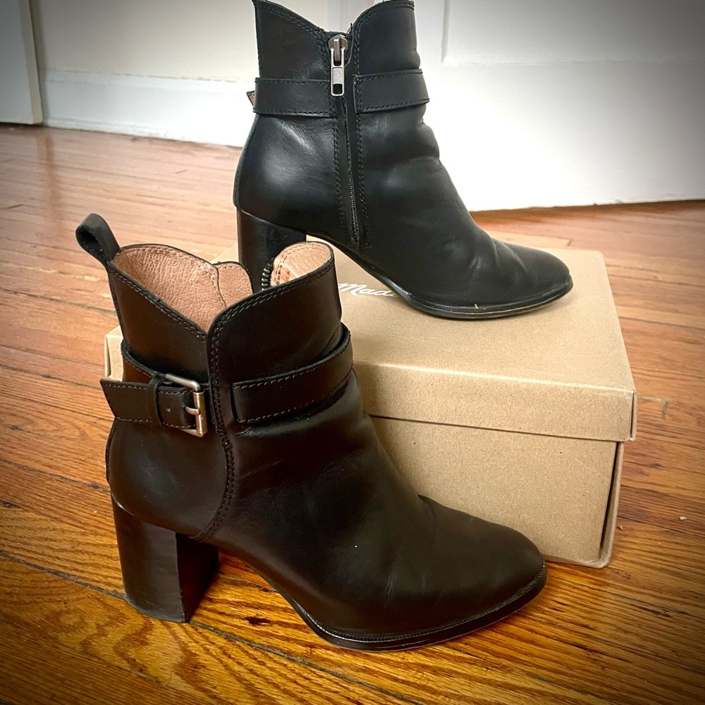 Madewell the Alaina buckle leather boots (black size 5)